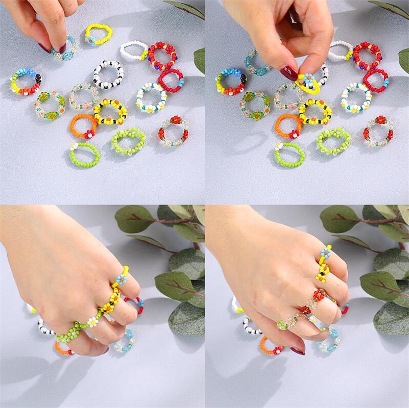 Fashion Handmade Beads Flower Ring Color Woven Small Flower display picture 3