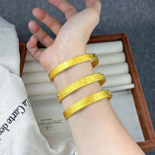 黄金色古法手工錾刻吉言招财猫手镯国潮气质祥云富贵花开口镯子