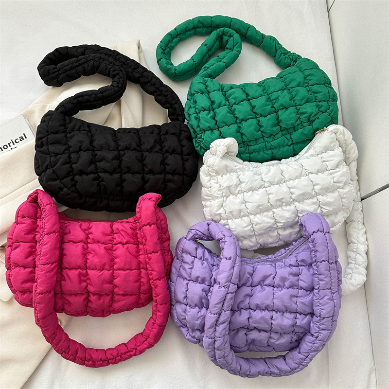 Diamond Mesh Underarm Bag for Women, 2023 Winter New Fashion Cotton Jacket Single Shoulder Bag, Versatile and Export Style Dumpling Bag