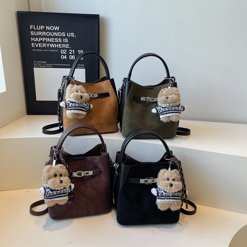 Versatile Suede Vintage Minimalist Bucket Bag 2026 New Fashion Autumn/Winter Trendy Women's Shoulder And Crossbody Bag - Thumbnail 4