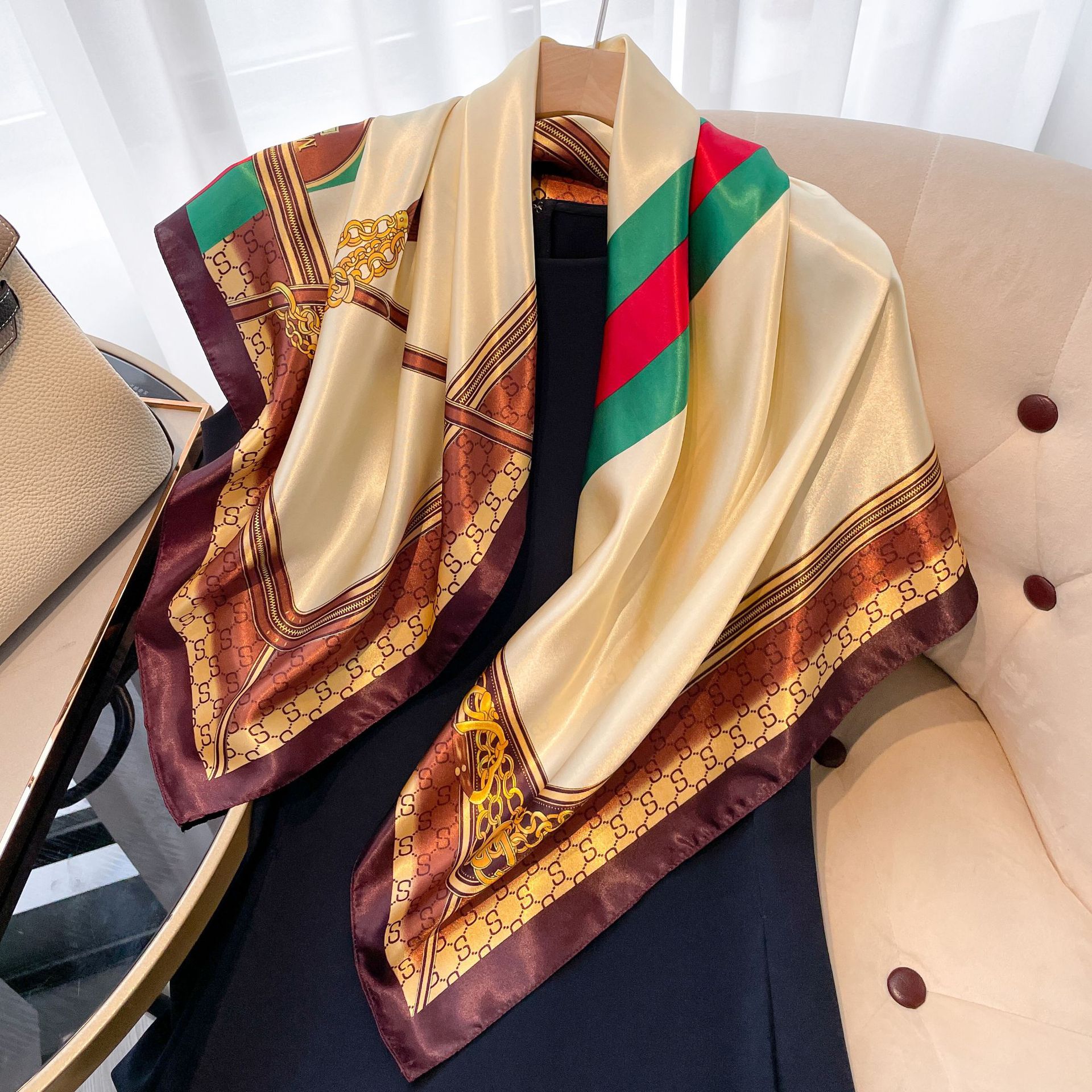 Écharpe de cetim estampada mulher grande xale verão proteção_voghion.com