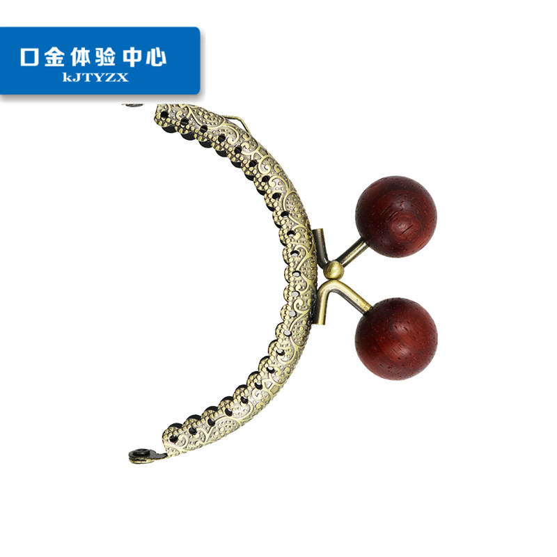 Una sola oreja 8.5CM semicircular encaje en relieve de madera oro 20mm perlas de caramelo japonés 4 cabezas de caramelo opcionales