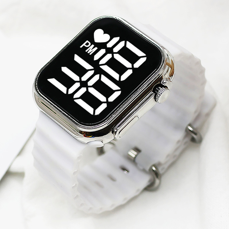 Ventas transfronterizas calientes LED reloj electrónico nocturna galvanizado lámpara blanca digital simple moda estudiantes hombres y mujeres reloj cuadrado