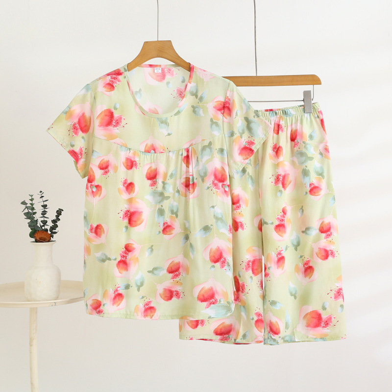 Summer Comfortable Cotton Silk Pajamas for Women, Printed Short-Sleeved Shorts, Two-Piece Set, Mom Style Casual Home Clothes, Can Be Worn Outside for Women Summer Comfortable Cotton Silk Pajamas for Women, Printed Short-Sleeved Shorts, Two-Piece Set, Mom Style Casual Home Clothes, Can Be Worn Outside for Women