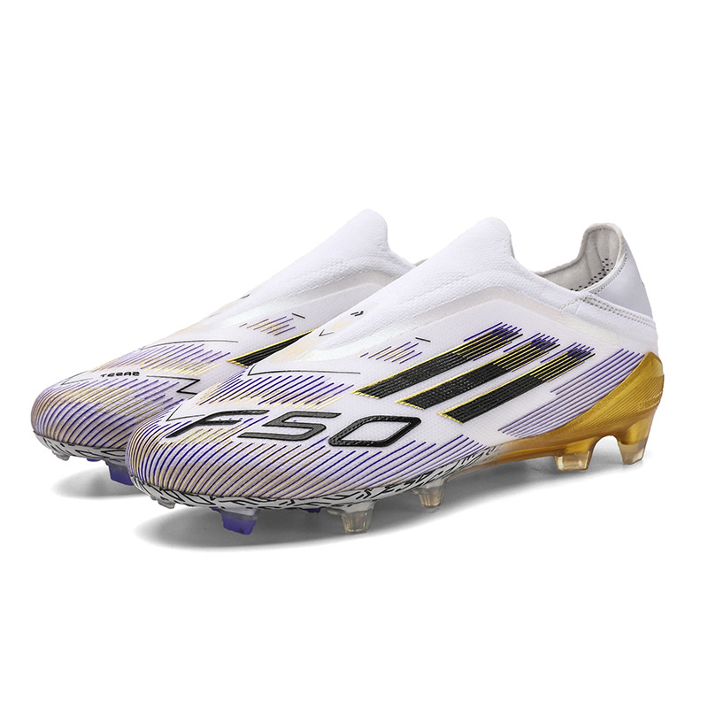 Nuevos zapatos de fútbol transfronterizos de la Copa del Mundo Putian, estudiantes adolescentes masculinos, zapatos de entrenamiento de carreras de clavos de clavos de clavos de fabricación