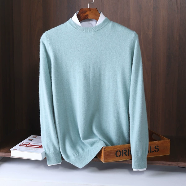 With a round collar, mint