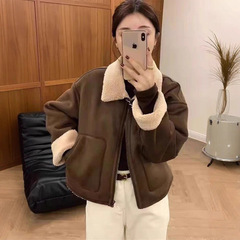 小香风翻领羊羔毛外套女2025冬季新款小个子短款皮毛一体保暖上衣