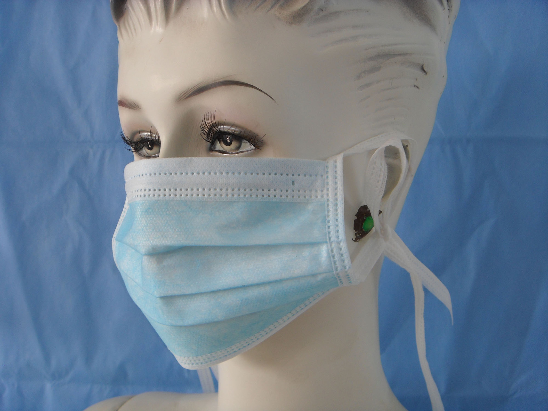 Mask lace