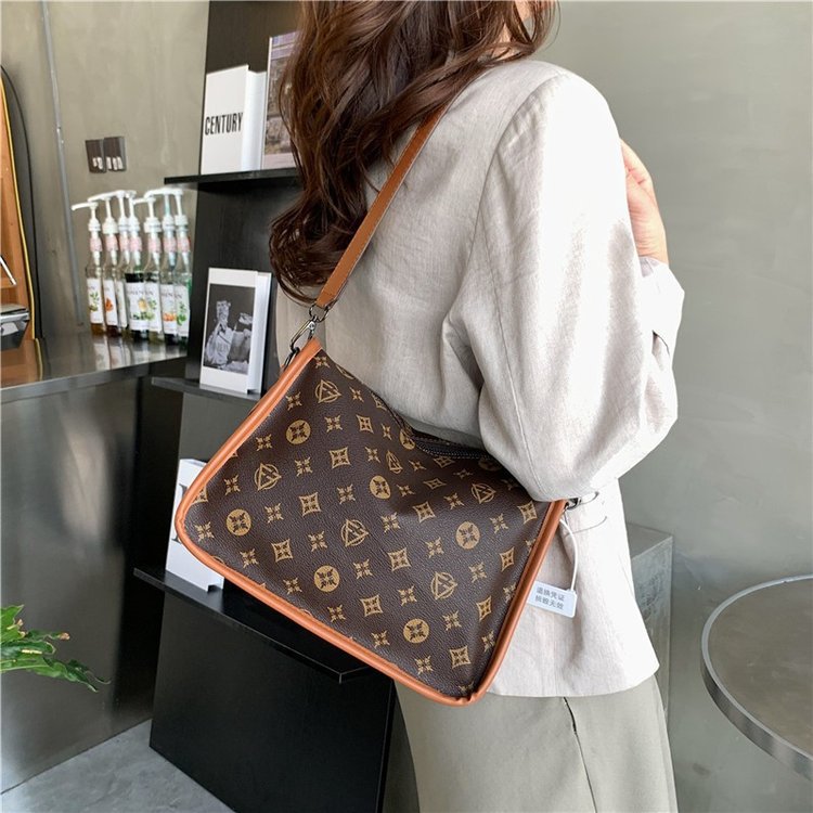2023 nuevo bolso de mensajero de estilo occidental de moda de alto aspecto bolso de hombro de las mujeres bolso de hombro casual de estilo coreano bolso de las mujeres