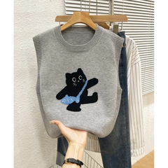 子猫の刺繍ニットのベスト女性のモチモチとした重ね着セーター