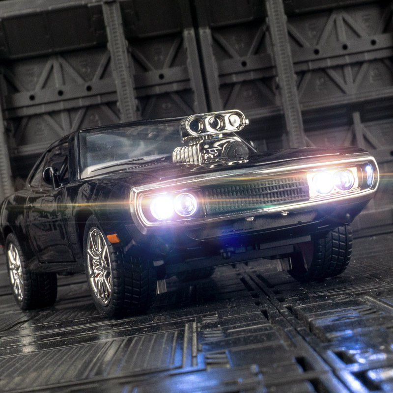 Jianyuan DC24331 simulation war horse alloy car model steering pull back open door sound and light toy car large Jianyuan DC24331 simulation war horse alloy car model steering pull back open door sound and light toy car large
