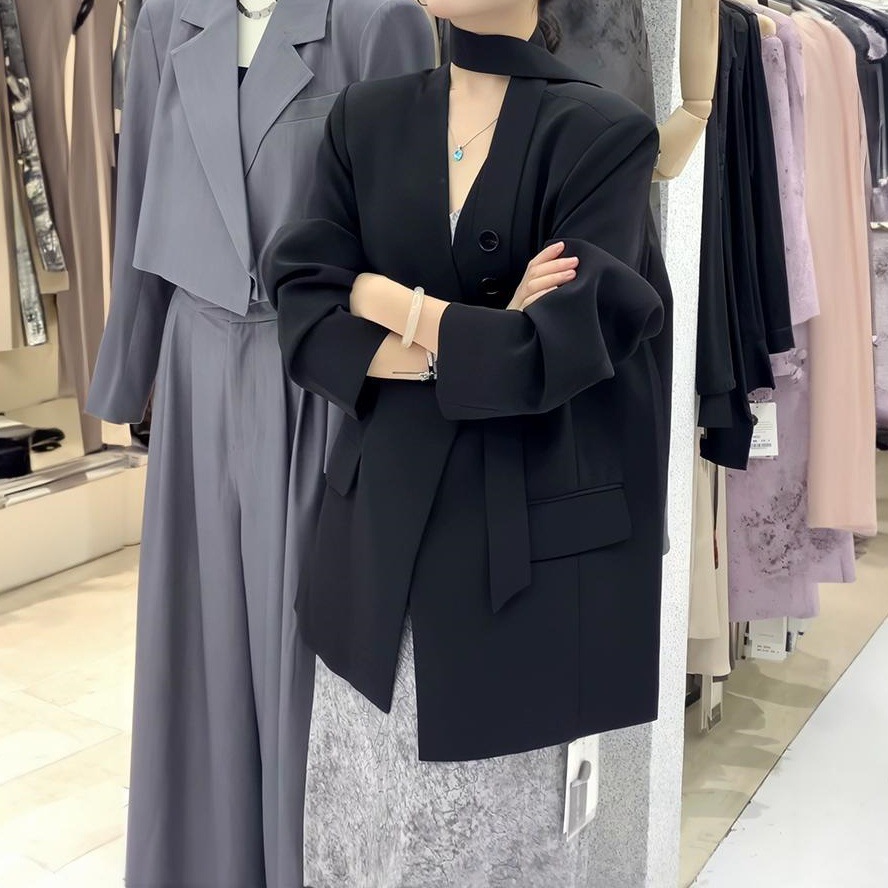 Black Suit for Women, 2026 Spring Fashion New Versatile High-End V-Neck Loose Slimming Ribbon Elegant Jacket