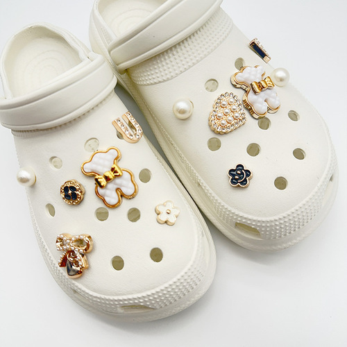 Crocs DIY accessories cartoon bear decorative buckle three-dimensional shoe flower removable shoe buckle cross upper accessories