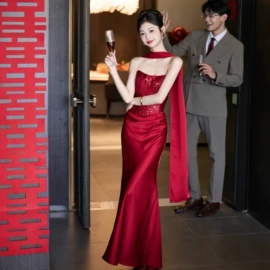 婚纱;晚礼服