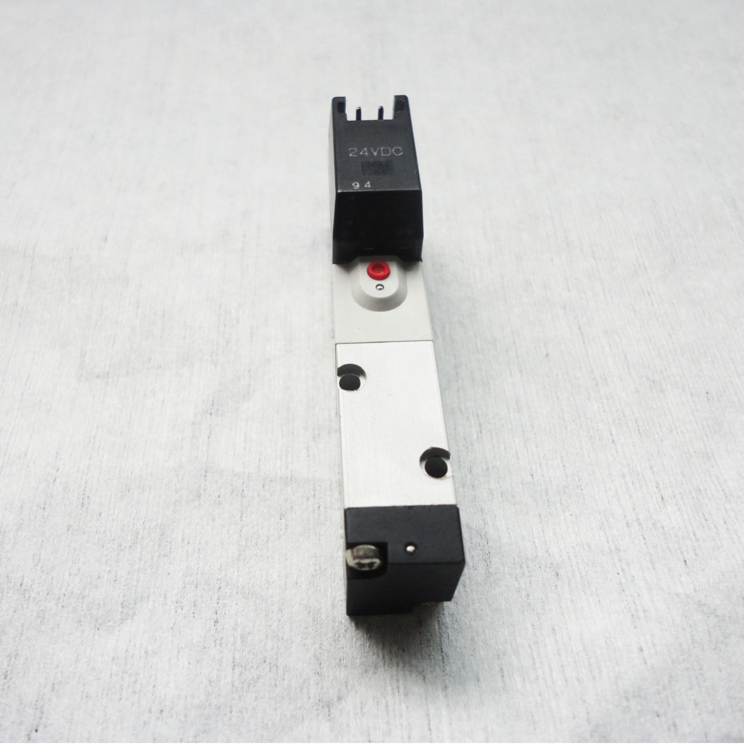 A040-4E1 �����õ�ŷ�/����õ�ŷ� KM0-M8582-00X