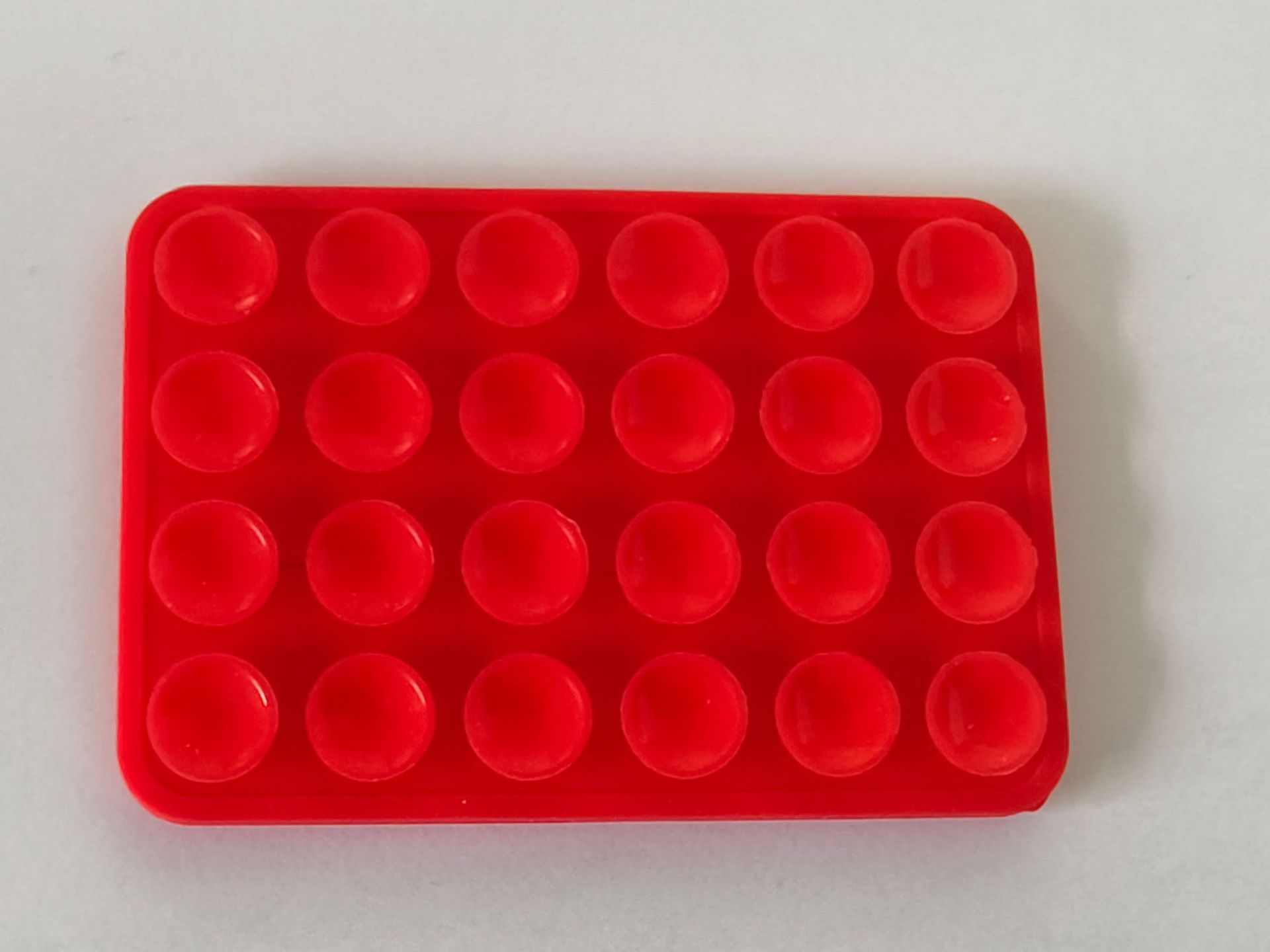 Suministro directo de fábrica de ventosa de silicona ventosa de teléfono móvil ventosa cuadrada ventosa de 24 granos ventosa de soporte para teléfono móvil ventosa de silicona de doble cara