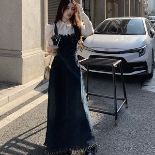 牛仔背带连衣裙女秋季2025新款设计感法式小众收腰显瘦别致长裙子