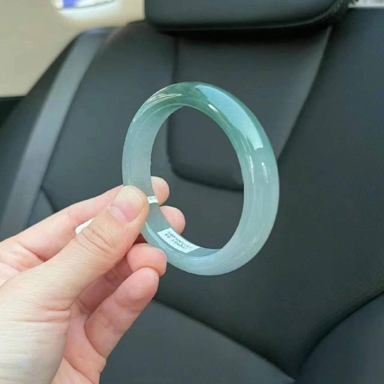 Vòng tay ngọc bích tự nhiên cao cấp – nữ, đường kính trong 52–64 mm chi tiết 6