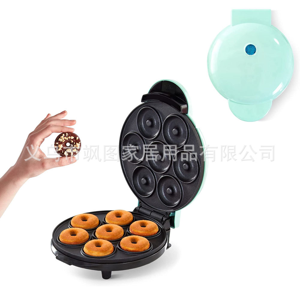 Nuevos productos transfronterizos Mini Donut Maker 7 agujeros Mini Donut Maker sin recubrimiento de desayuno para niños