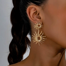 耳钉;耳坠;耳环