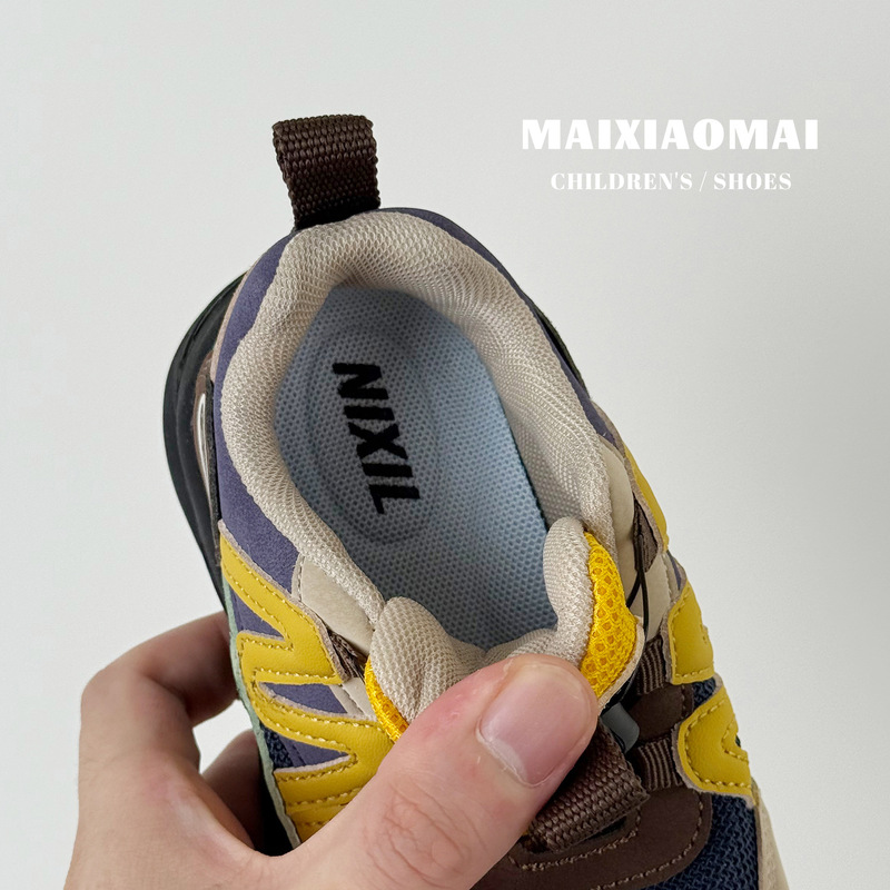 回転バックルスポーツシューズ Mai Xiaomai 2025 秋の新しい子供用屋外通気性スポーツシューズ男の子と女の子のランニングシューズ|undefined