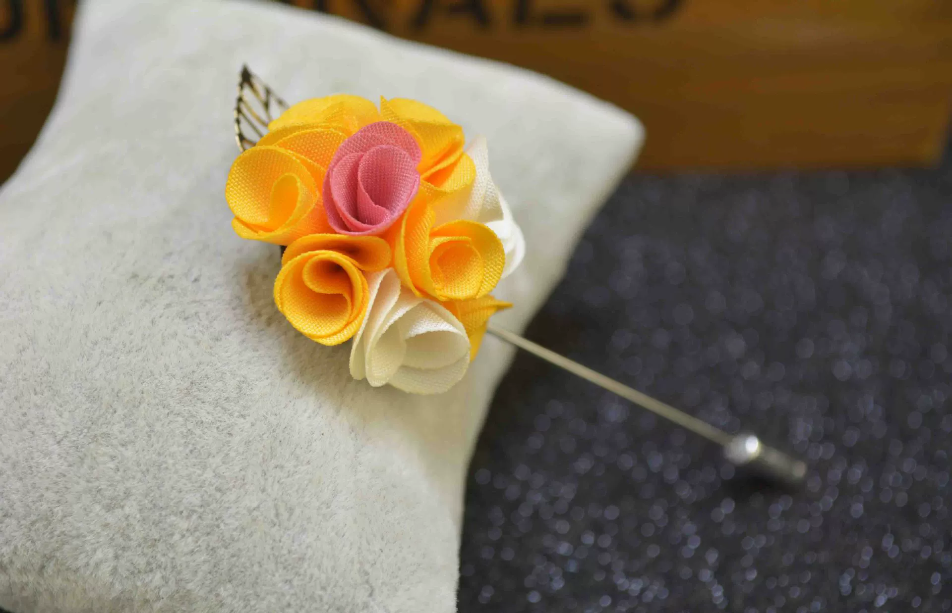 义美YIME Mountain tea handmade lapel pin, brooch, 4cm