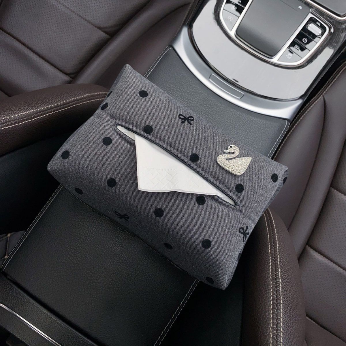 Car Tissue Box with a High-End Feel for Women, In-Car Tissue Holder, Car Tissue Storage Box, Armrest Box for Car Use