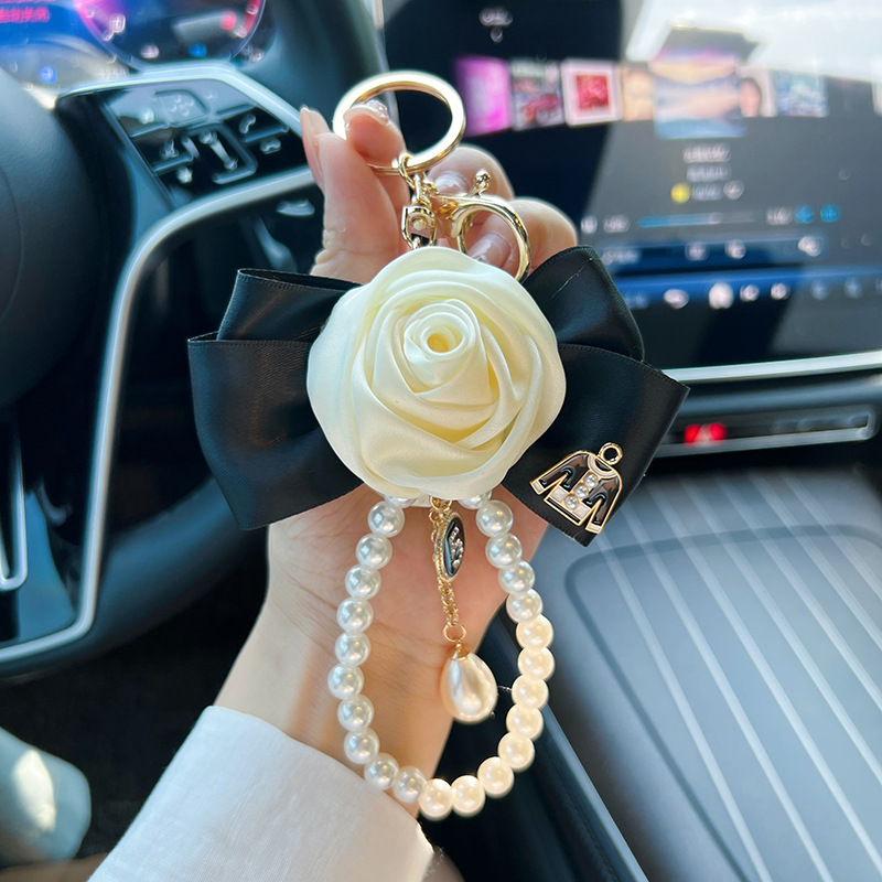 Tela rosa flor cadena de perlas llavero gota de agua accesorios bolsos personalizados adornos llavero de control remoto de coche coreano