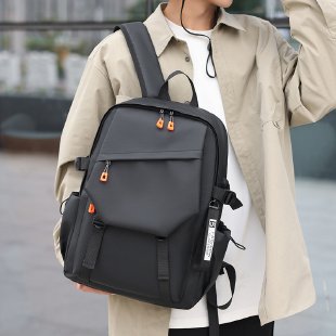 Cada bolso es un clásico distintivo.