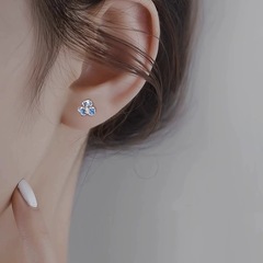 S999青いアイリスのイヤリングの気質は軽くて豪華で、シンプルで洗練された耳飾りの夢の森系は清新です。