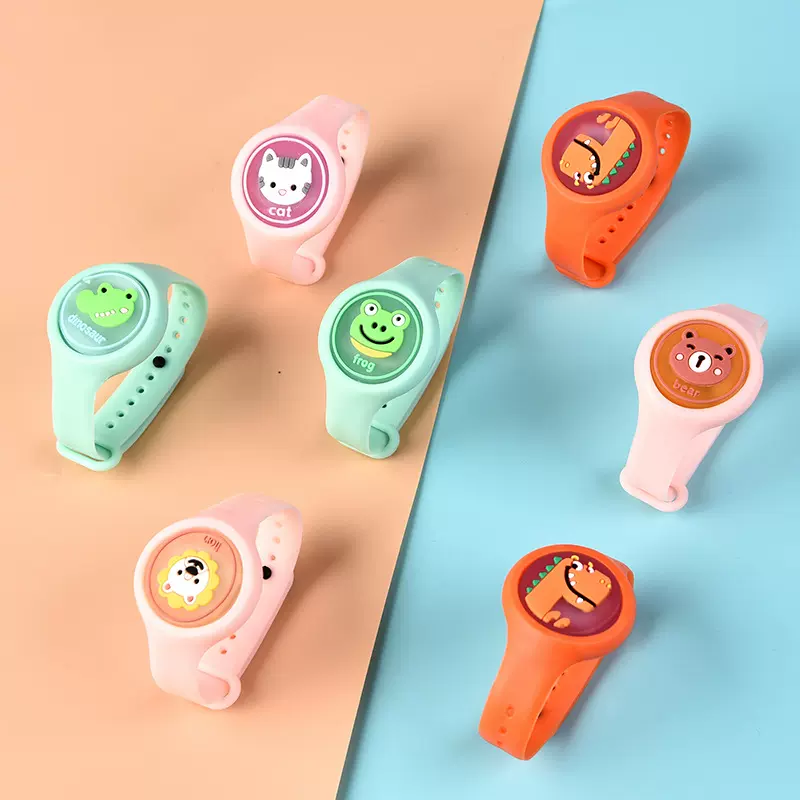 卡通发光驱蚊手表儿童夜光户外驱蚊宝宝手环户外驱蚊扣厂家直供