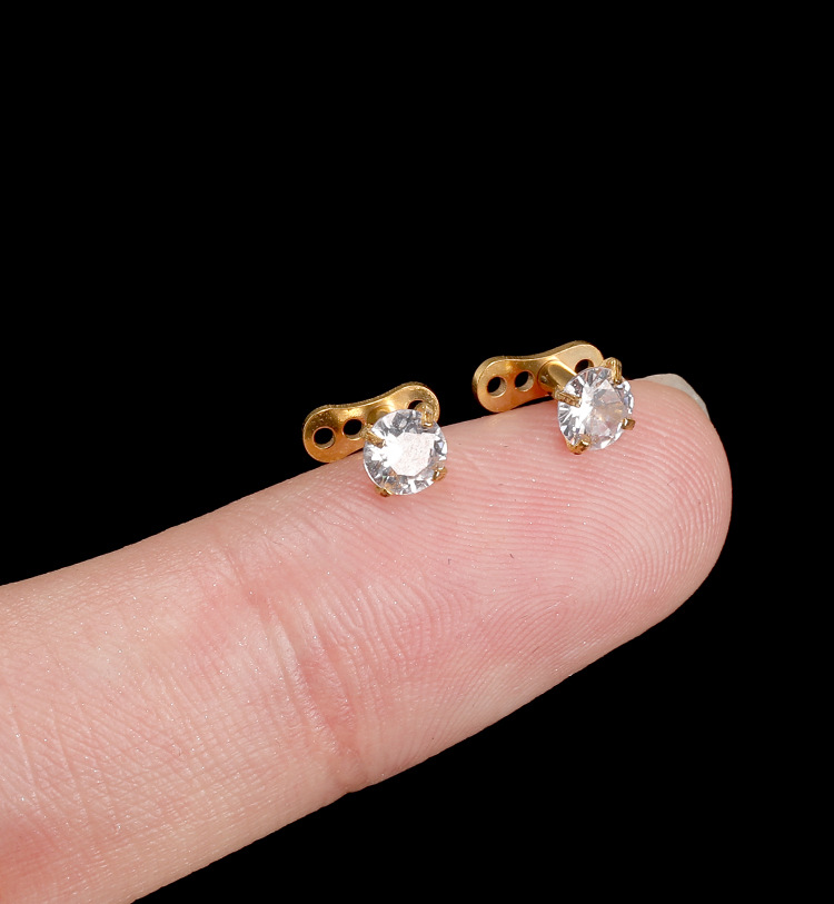 Star Wars Three-Eyed Alien Crown Cartilage Stud - 316L Surgical Steel Body Piercing Jewelry, Gold PVD, 16G (1.6mm) x 4mm detail image 10