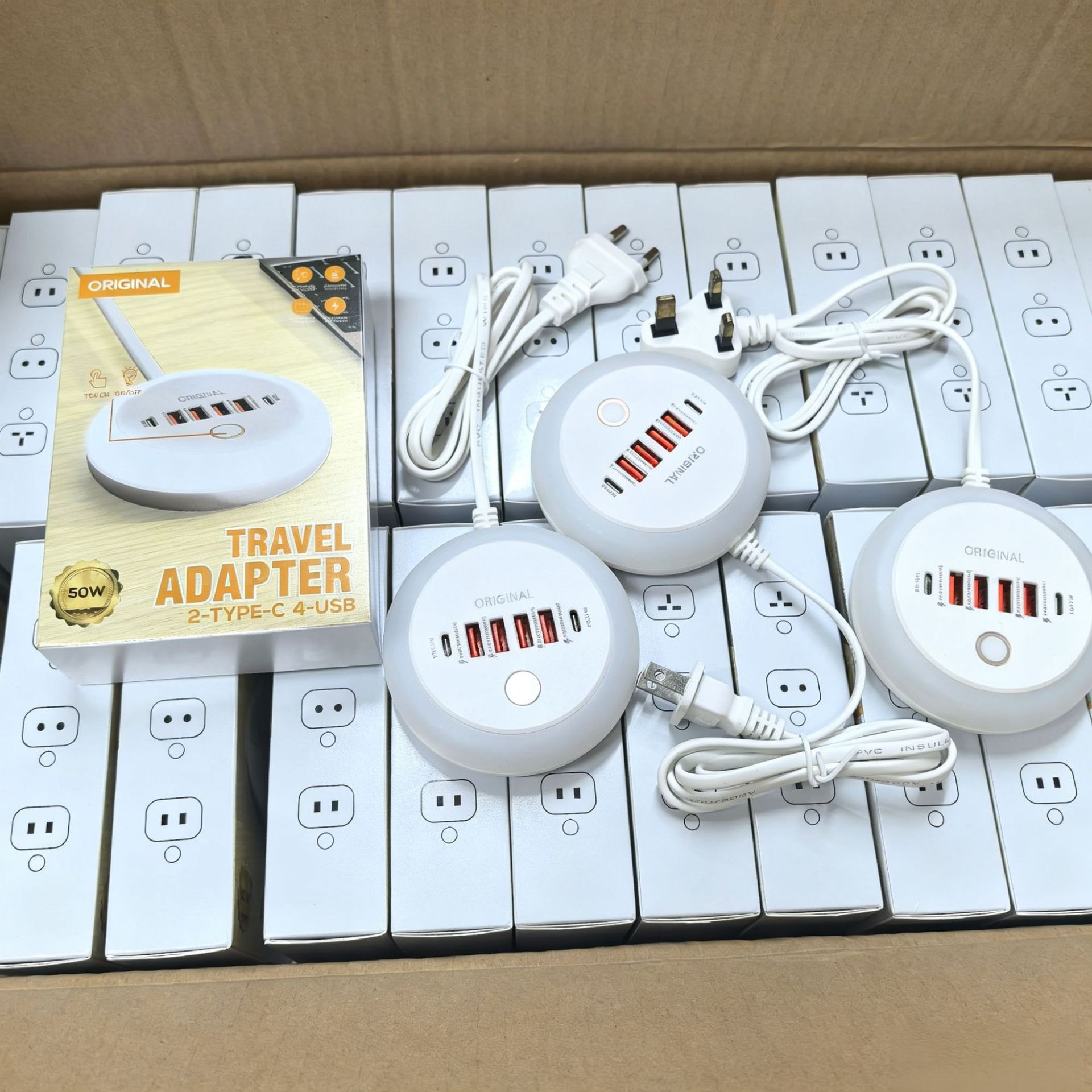 Sınır Ötesi Yeni Model Yuvarlak PD50W Çoklu Hızlı Şarj Çoklu Fonksiyonlu Aydınlatmalı Priz 4USB+Çift Type-C Akıllı Şarj Başlığı