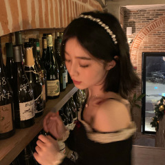 フランスのレトロな真珠の気質のカチューシャの女性の大衆の高級感の精巧なカチューシャの髪飾りの日常の外出の頭飾り