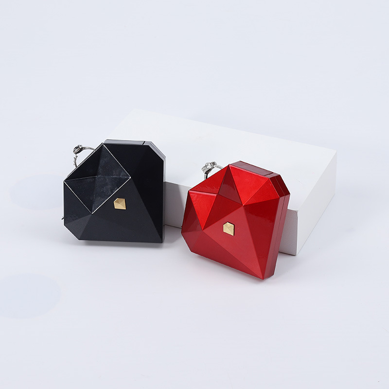 Caja de anillo de pintura en forma de corazón Caja de regalo del día de San Valentín Caja de embalaje de anillo creativo Caja de anillo de propuesta de boda de alto nivel Caja de diamantes al por mayor image 4