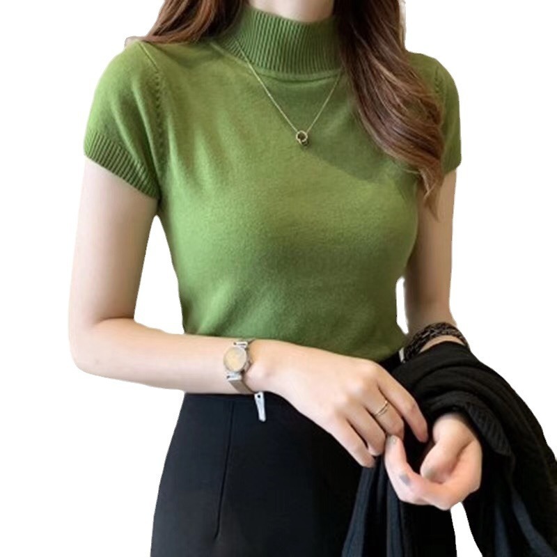 半高襟のニットのショートベストの女性の夏の外は袖なしのtシャツの上着の薄いタイプのインナーシャツを着ます。|undefined