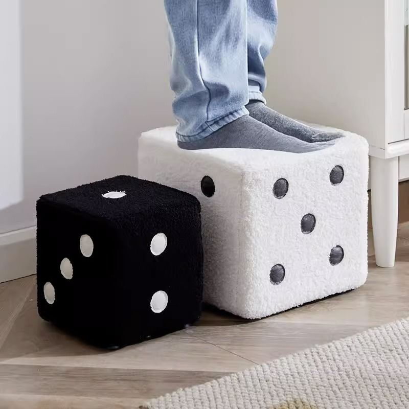 Shoe-Changing Stool for Home Entrance, Dice Small Stool, Creative Sitting Stool, Lambswool Living Room Door