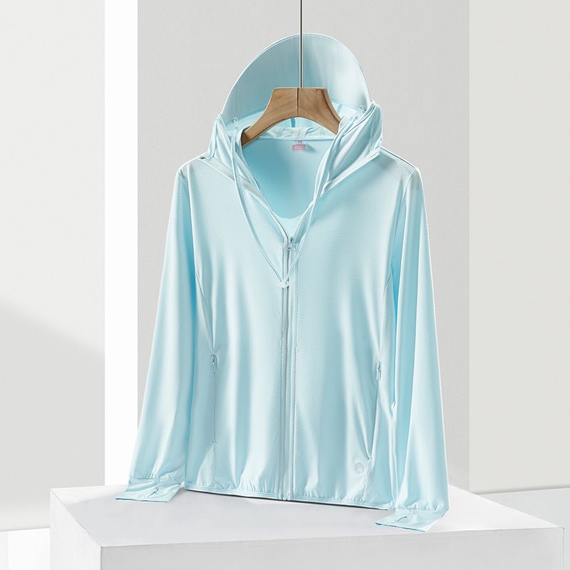 Jiao Mou con la misma ropa de protección solar personalizada de verano de hielo para mujeres grandes gorras desmontables ligeras y delgadas transpirables anti-UV para hombres