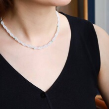 ������ˇƷ��Ȼ�½��������ຣ�����ϰ�ɫŤŤ���Ů����ʯ��