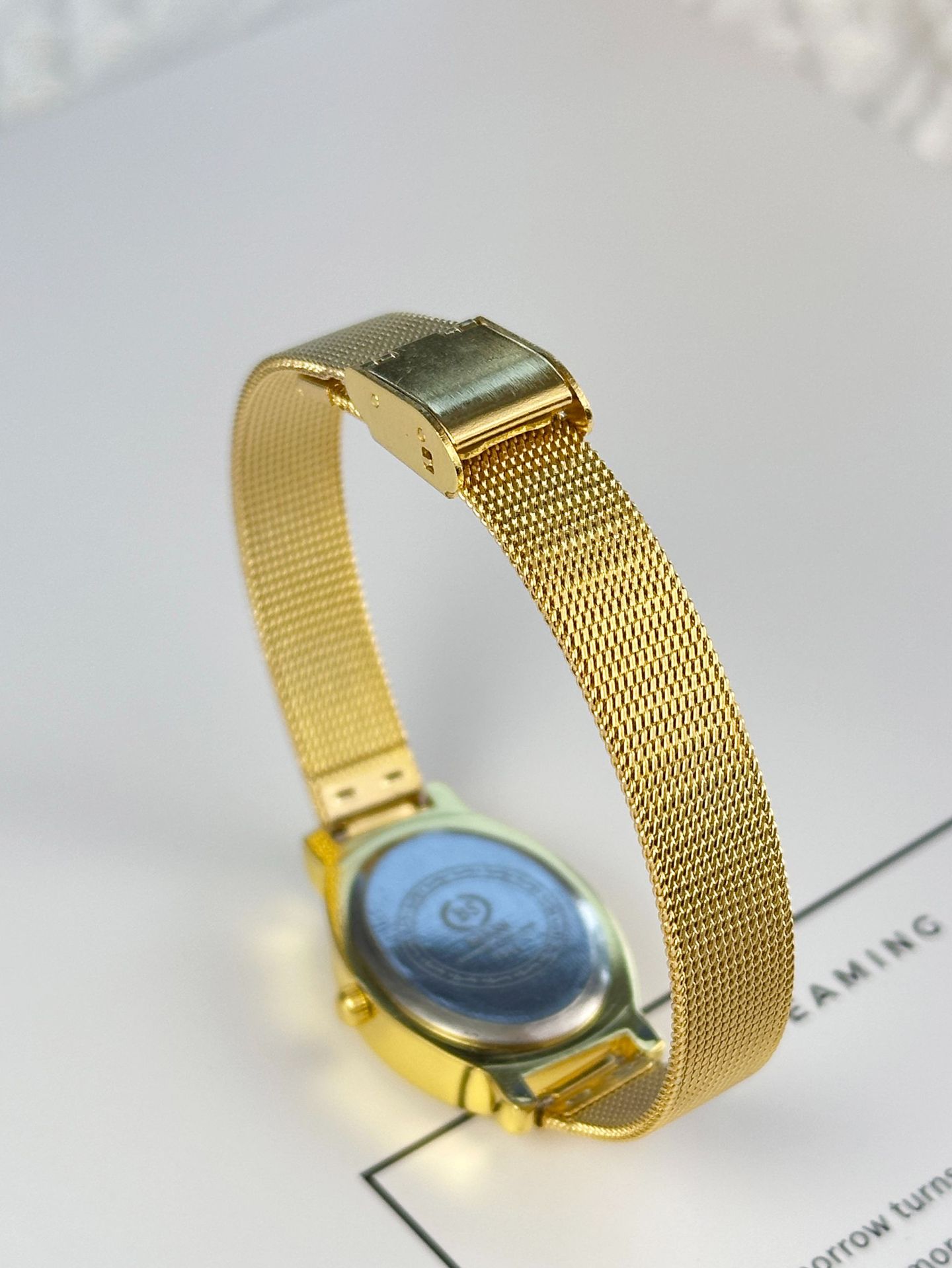 85g Weight Ordinary Glass Mirror Material Alloy Strap Material Watch Classification Pointer, Number Display Type Concealed Buckle Buckle Style Oval Dial Shape Weekend, Learning, Daily Occasion Quartz Movement Geometric Pattern All Seasons Season Women's Gender Casual, Modern Style Style Casual Modern Style Geometric Concealed Buckle Quartz Watch 10