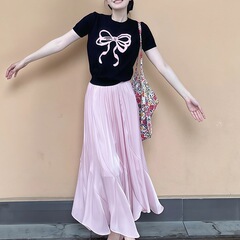 韓国風ブラックリボンラウンドネック半袖Tシャツレディース2025夏ハイウエストスリムAラインスカート2点セット