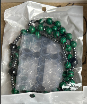 2022 verano nuevo transfronterizo negro natural cuentas redondas cadena larga negro Ball piedra Cruz Rosario collar de los hombres al por mayor