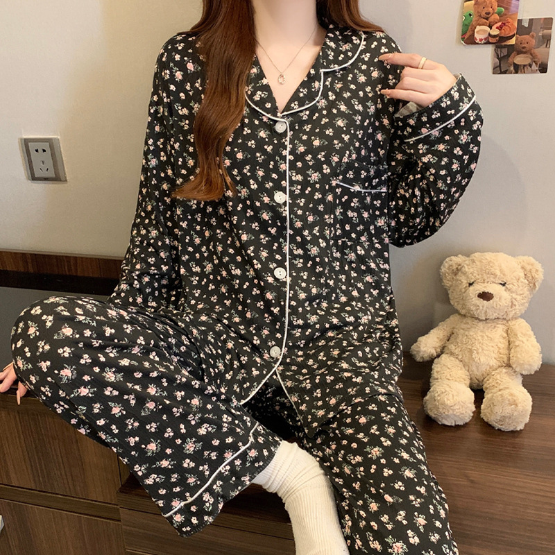 蝶結びのさくらんぼのプリントの女性のパジャマの春と秋の新型のカーディガンの長袖のズボンの部屋の服のスーツは実際に卸売りをたたきます。|undefined