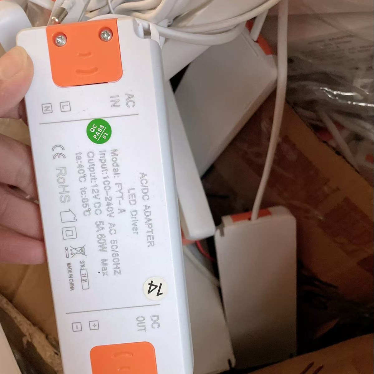 厂家批发触摸开关 双开三开人体感应手扫蓝牙开关 单开12瓦