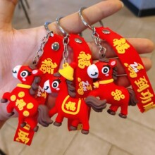 马年钥匙扣喜庆福马公仔包包挂件公司元旦新年礼物店庆引流小礼品
