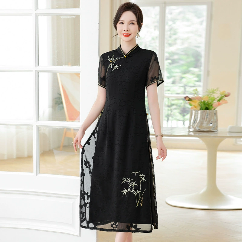 Новая мама Cheongsam вышитое платье летом среднего возраста вышивка темперамент улучшенная мама платье тонкая юбка