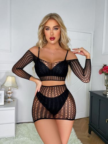 Lusty European and American beauty, sexy fishnet, open-leg short skirt, plus-size romantic underwear, pure desire, school uniform, two-piece set, wholesale