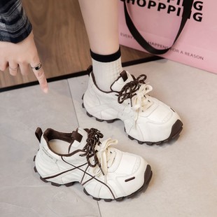 ��Ƥ���׃����߼ӽq�ϵ�ЬŮ2025�ﶬ�¿����m��ů�ٴ��\�����eЬ