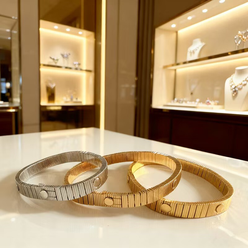 New Men's and Women's Same Style Personalized Design Metal Ribbon Design Love Screw Nail Printed Glossy Strap Bracelet