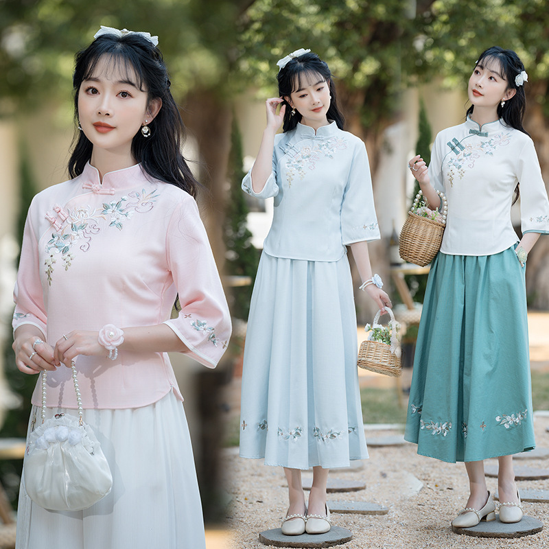 Real shot 2023 new Chinese style improved cheongsam cotton and linen embroidery stand collar slim fit artistic Tea top Real shot 2023 new Chinese style improved cheongsam cotton and linen embroidery stand collar slim fit artistic Tea top